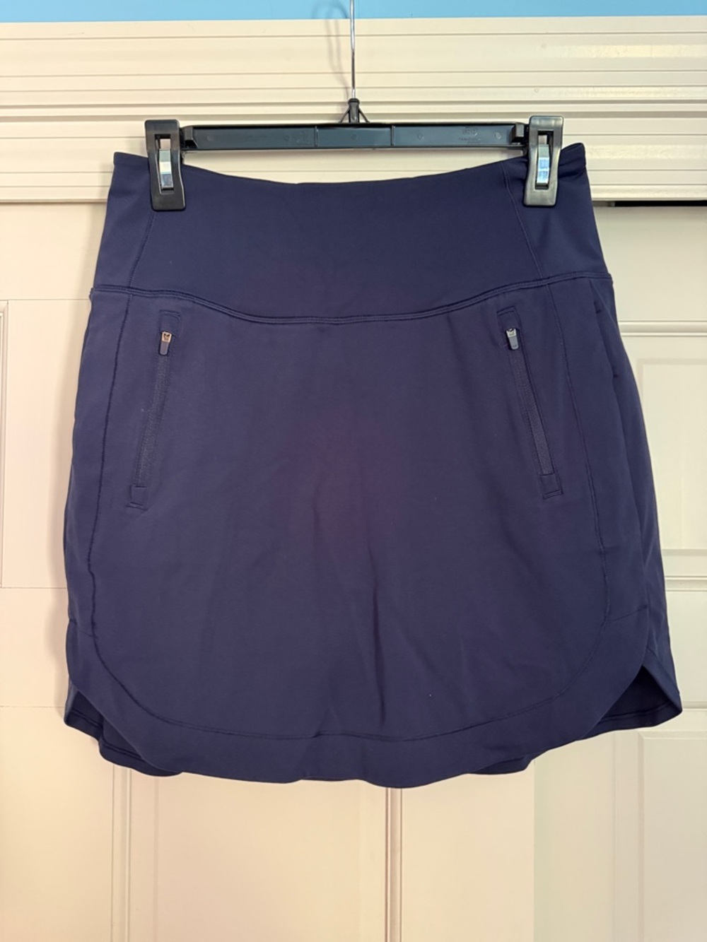 Athleta Fairway Golf Skort 18” with Front Zip Pockets